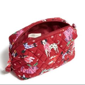 Vera Bradley Camera Crossbody Holiday Hounds Red Cotton Quilted Bag Purse